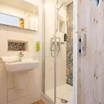 Arabella Garni Hotel
