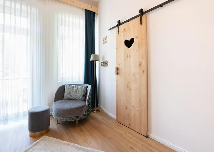 Arthotel Arabella Hotel 3*